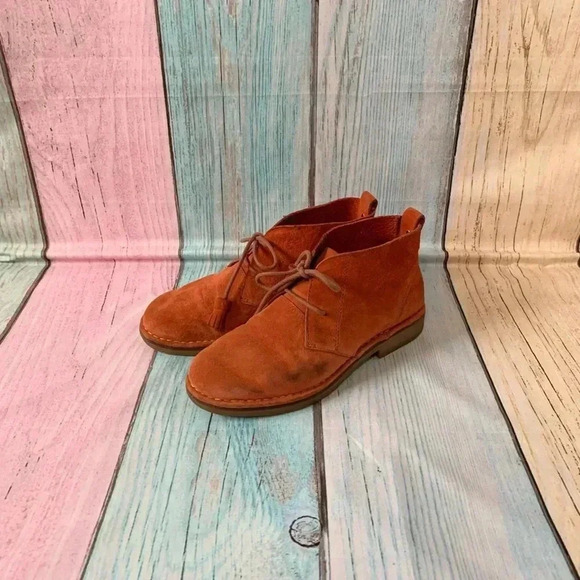 Hush Puppies Shoes - Hush puppies medium moyen orange suede booties